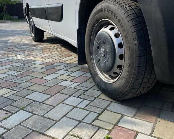 Белый Опель Movano, объемом двигателя 2.3 л и пробегом 142 тыс. км за 14900 $, фото 10 на Automoto.ua