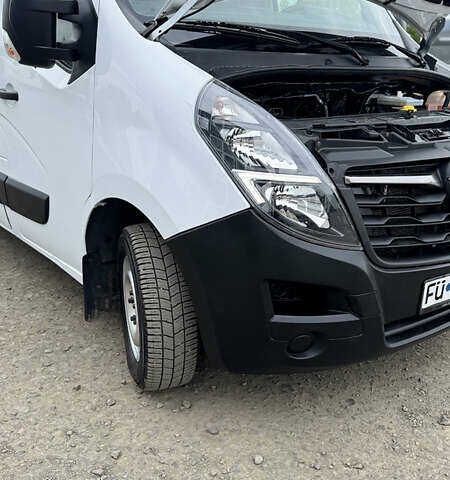 Белый Опель Movano, объемом двигателя 2.3 л и пробегом 320 тыс. км за 15999 $, фото 11 на Automoto.ua