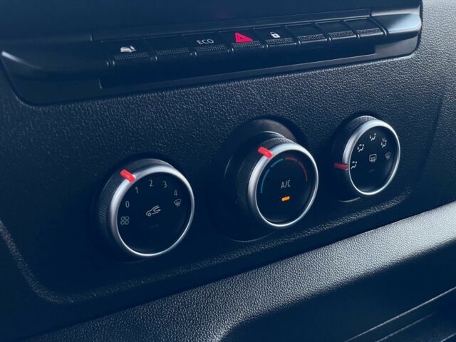 Белый Опель Movano, объемом двигателя 2.3 л и пробегом 158 тыс. км за 18555 $, фото 18 на Automoto.ua