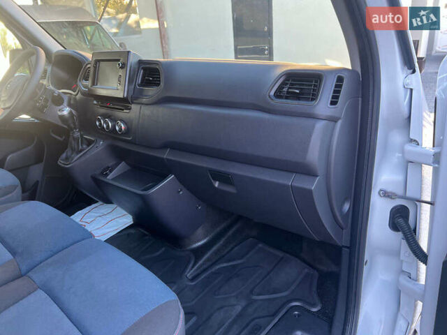 Белый Опель Movano, объемом двигателя 2.3 л и пробегом 129 тыс. км за 21700 $, фото 40 на Automoto.ua