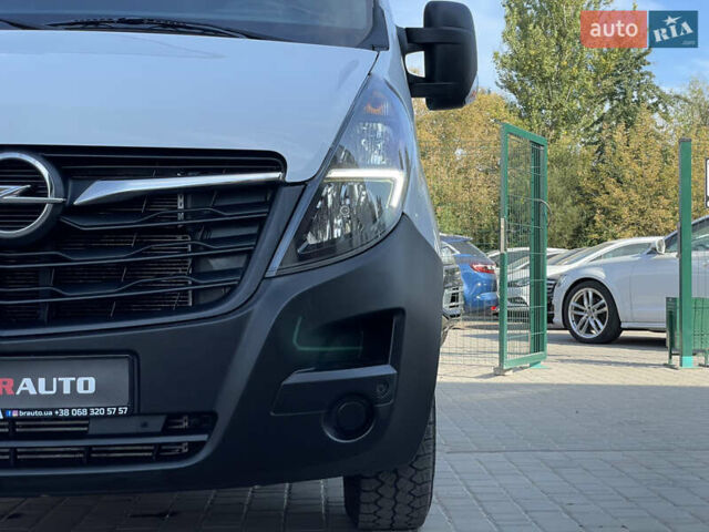 Белый Опель Movano, объемом двигателя 2.3 л и пробегом 158 тыс. км за 18555 $, фото 6 на Automoto.ua