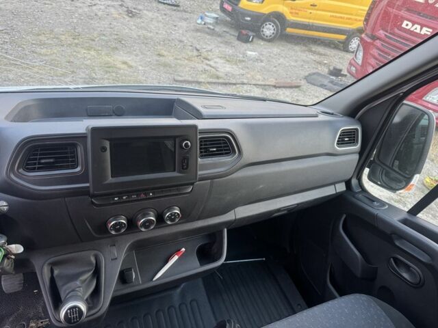 Білий Опель Movano, об'ємом двигуна 0 л та пробігом 104 тис. км за 13800 $, фото 7 на Automoto.ua