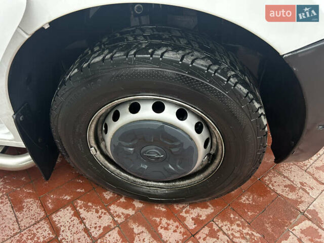 Белый Опель Movano, объемом двигателя 2.3 л и пробегом 79 тыс. км за 23500 $, фото 52 на Automoto.ua