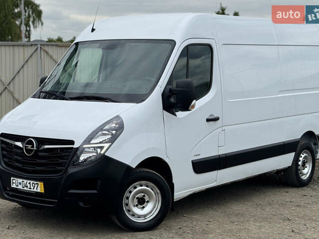 Белый Опель Movano, объемом двигателя 2.3 л и пробегом 320 тыс. км за 15999 $, фото 3 на Automoto.ua