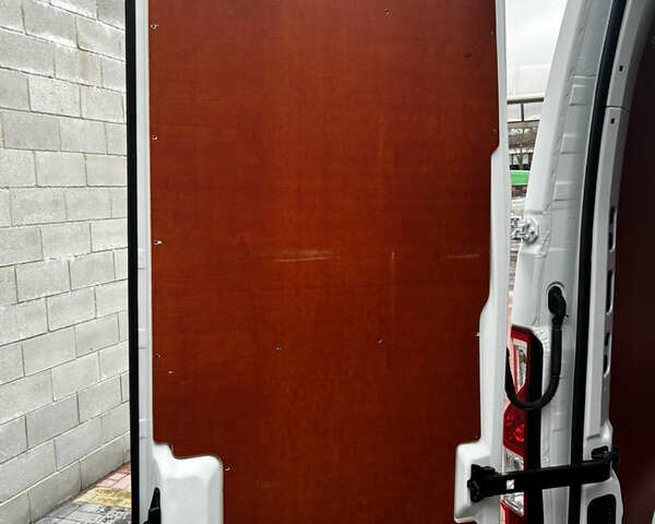 Белый Опель Movano, объемом двигателя 2.3 л и пробегом 79 тыс. км за 23500 $, фото 18 на Automoto.ua