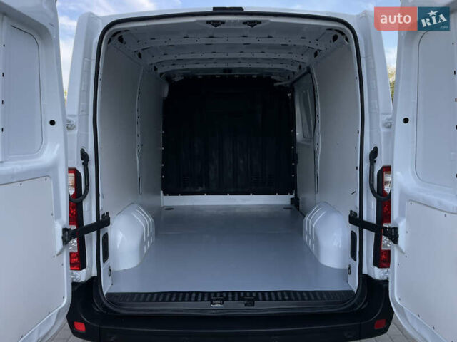 Белый Опель Movano, объемом двигателя 2.3 л и пробегом 158 тыс. км за 18555 $, фото 25 на Automoto.ua