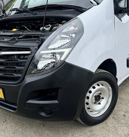 Белый Опель Movano, объемом двигателя 2.3 л и пробегом 320 тыс. км за 15999 $, фото 12 на Automoto.ua