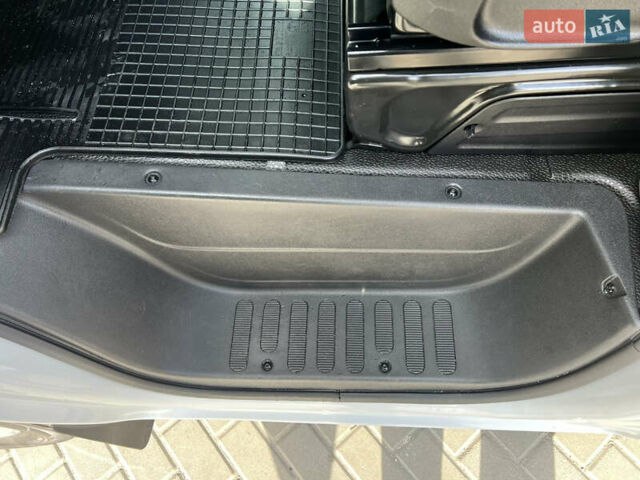 Опель Movano 2021 у Дніпро (Дніпропетровську) на Automoto.ua Білий Опель Movano, об'ємом двигуна 2.3 л та пробігом 255 тис. км за 19300 $, фото 13 на Automoto.ua