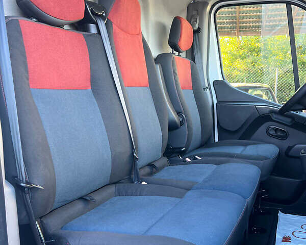 Белый Опель Movano, объемом двигателя 2.3 л и пробегом 129 тыс. км за 21700 $, фото 38 на Automoto.ua