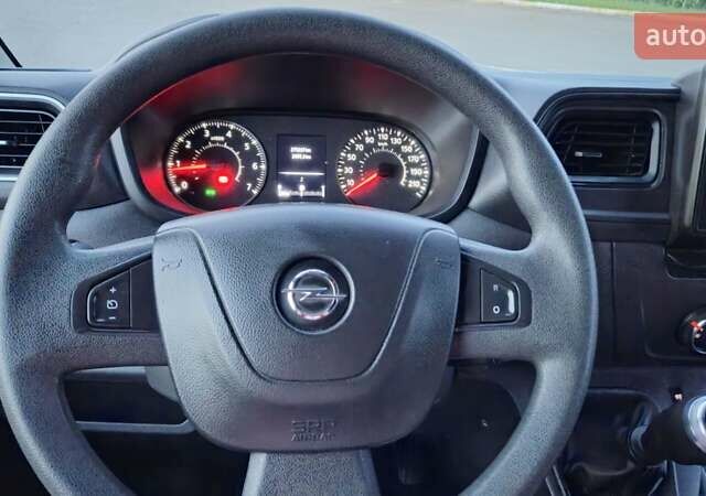 Белый Опель Movano, объемом двигателя 2.3 л и пробегом 275 тыс. км за 18500 $, фото 27 на Automoto.ua