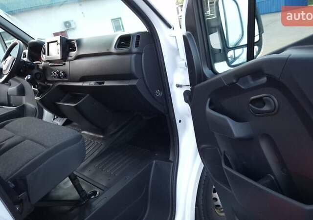 Белый Опель Movano, объемом двигателя 2.3 л и пробегом 275 тыс. км за 19000 $, фото 19 на Automoto.ua