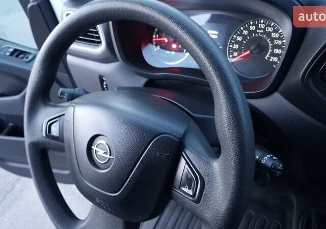 Белый Опель Movano, объемом двигателя 2.3 л и пробегом 275 тыс. км за 18500 $, фото 23 на Automoto.ua