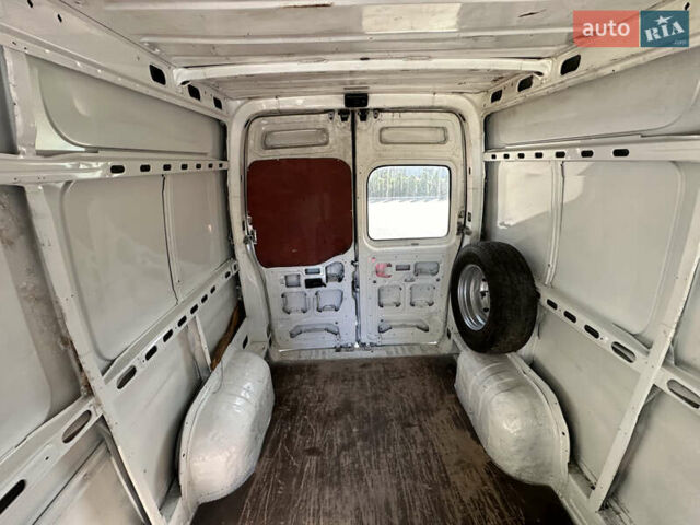 Белый Опель Movano, объемом двигателя 2.8 л и пробегом 521 тыс. км за 5100 $, фото 18 на Automoto.ua