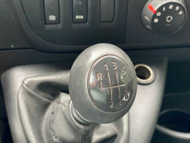 Білий Опель Movano, об'ємом двигуна 2.3 л та пробігом 222 тис. км за 8900 $, фото 11 на Automoto.ua