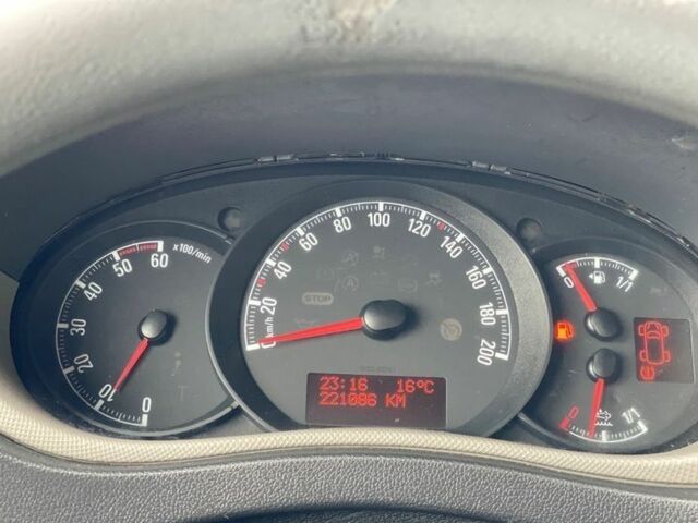 Білий Опель Movano, об'ємом двигуна 2.3 л та пробігом 222 тис. км за 8900 $, фото 13 на Automoto.ua