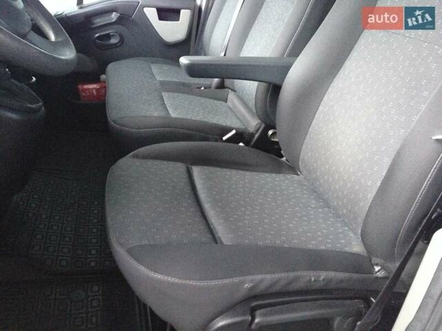 Білий Опель Movano, об'ємом двигуна 2.3 л та пробігом 215 тис. км за 18500 $, фото 11 на Automoto.ua