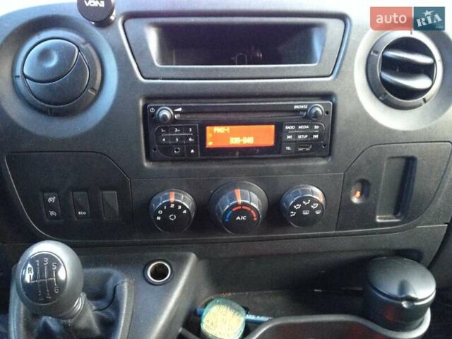 Білий Опель Movano, об'ємом двигуна 2.3 л та пробігом 215 тис. км за 18500 $, фото 9 на Automoto.ua