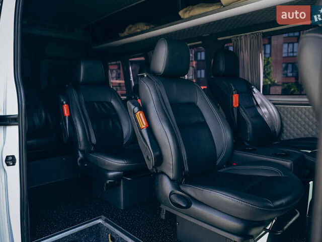 Белый Опель Movano, объемом двигателя 2.3 л и пробегом 280 тыс. км за 26000 $, фото 4 на Automoto.ua