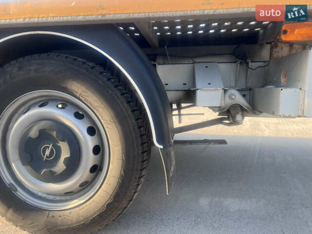 Белый Опель Movano, объемом двигателя 2.46 л и пробегом 468 тыс. км за 8900 $, фото 7 на Automoto.ua
