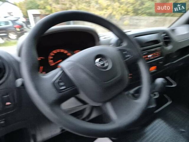 Білий Опель Movano, об'ємом двигуна 2.3 л та пробігом 226 тис. км за 17500 $, фото 20 на Automoto.ua