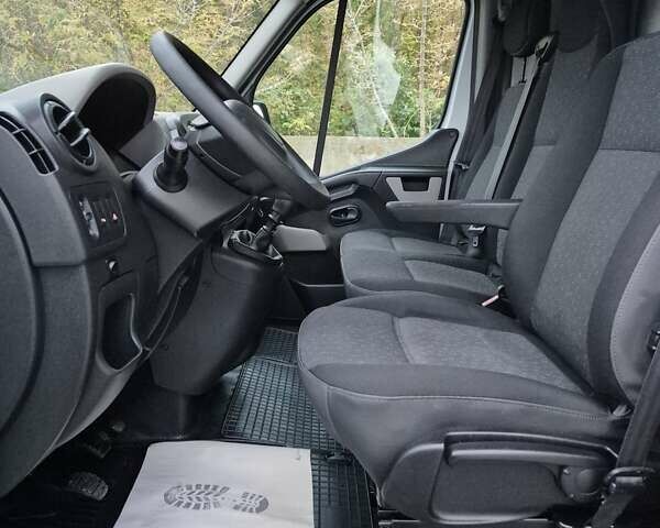 Білий Опель Movano, об'ємом двигуна 2.3 л та пробігом 226 тис. км за 17500 $, фото 23 на Automoto.ua