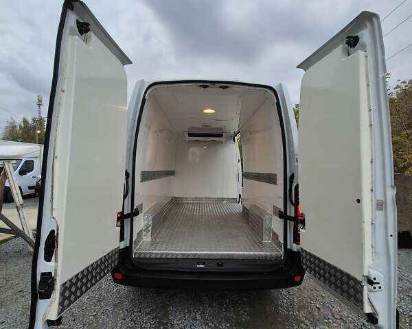 Білий Опель Movano, об'ємом двигуна 2.3 л та пробігом 226 тис. км за 17500 $, фото 11 на Automoto.ua