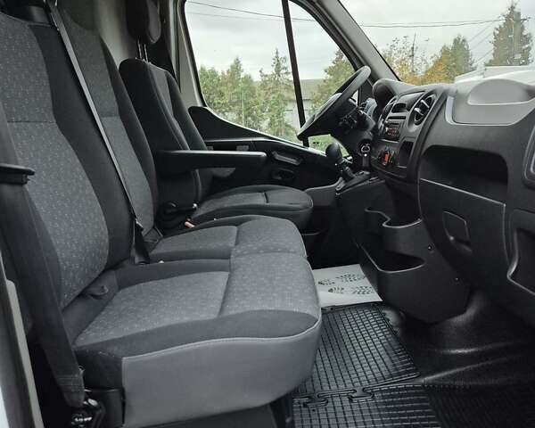 Білий Опель Movano, об'ємом двигуна 2.3 л та пробігом 226 тис. км за 17500 $, фото 17 на Automoto.ua