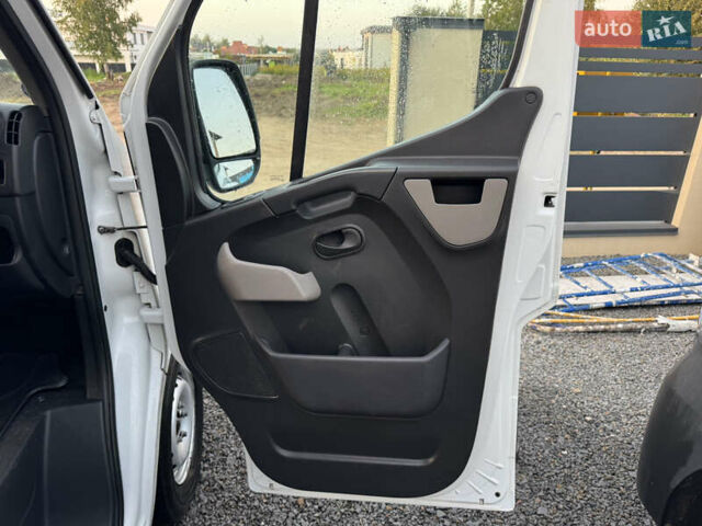 Белый Опель Movano, объемом двигателя 2.3 л и пробегом 340 тыс. км за 16300 $, фото 9 на Automoto.ua