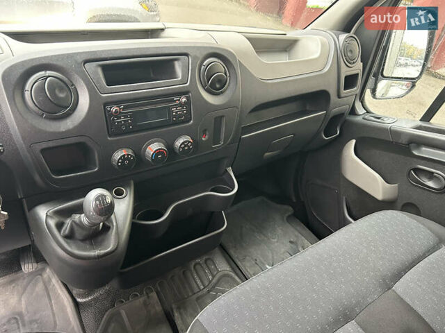Белый Опель Movano, объемом двигателя 2.3 л и пробегом 214 тыс. км за 19500 $, фото 7 на Automoto.ua