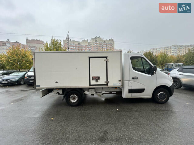 Белый Опель Movano, объемом двигателя 2.3 л и пробегом 214 тыс. км за 19500 $, фото 18 на Automoto.ua