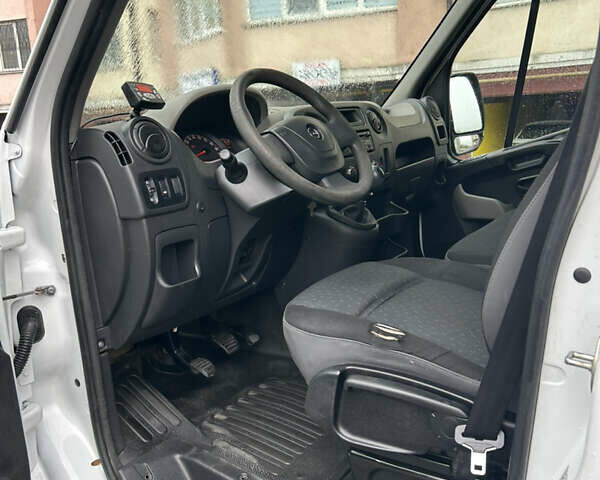 Белый Опель Movano, объемом двигателя 2.3 л и пробегом 214 тыс. км за 19500 $, фото 13 на Automoto.ua
