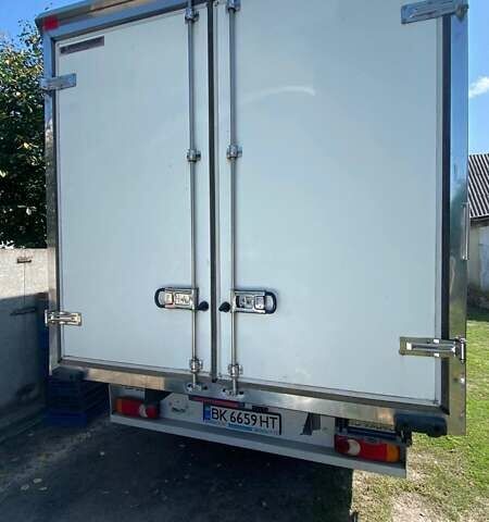 Белый Опель Movano, объемом двигателя 2.3 л и пробегом 300 тыс. км за 23000 $, фото 1 на Automoto.ua