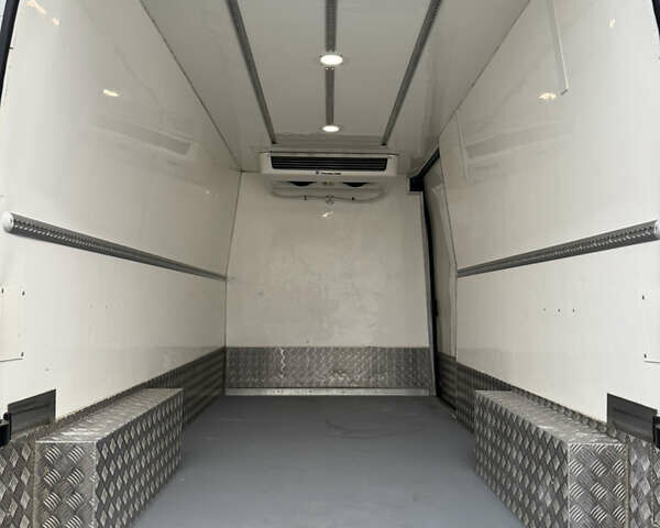 Белый Опель Movano, объемом двигателя 0 л и пробегом 255 тыс. км за 20700 $, фото 10 на Automoto.ua