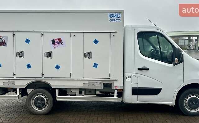 Белый Опель Movano, объемом двигателя 2.3 л и пробегом 288 тыс. км за 20950 $, фото 4 на Automoto.ua