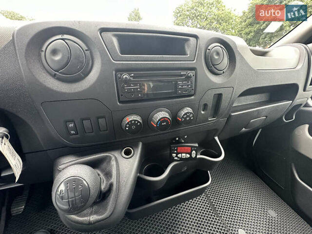 Білий Опель Movano, об'ємом двигуна 2.3 л та пробігом 313 тис. км за 20200 $, фото 11 на Automoto.ua