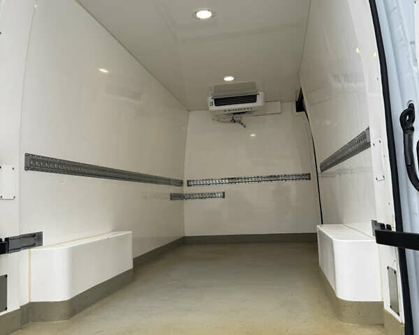 Білий Опель Movano, об'ємом двигуна 0 л та пробігом 249 тис. км за 19600 $, фото 9 на Automoto.ua