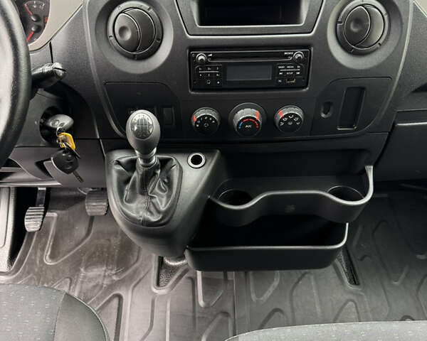 Білий Опель Movano, об'ємом двигуна 0 л та пробігом 249 тис. км за 19600 $, фото 12 на Automoto.ua