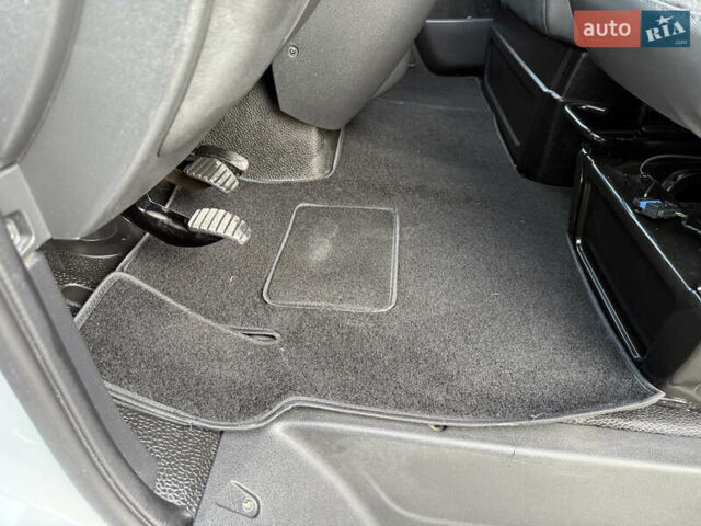 Білий Опель Movano, об'ємом двигуна 0 л та пробігом 230 тис. км за 21800 $, фото 44 на Automoto.ua