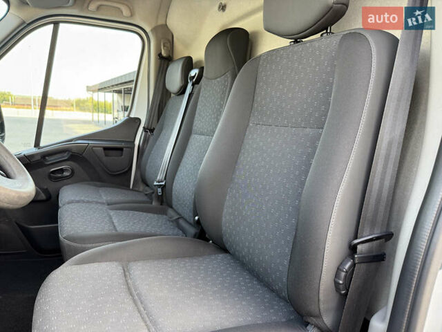 Білий Опель Movano, об'ємом двигуна 0 л та пробігом 230 тис. км за 21800 $, фото 45 на Automoto.ua