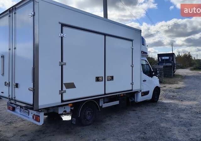 Белый Опель Movano, объемом двигателя 2.3 л и пробегом 400 тыс. км за 22800 $, фото 6 на Automoto.ua