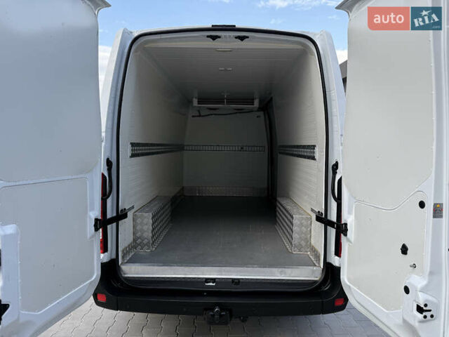 Білий Опель Movano, об'ємом двигуна 0 л та пробігом 230 тис. км за 21800 $, фото 31 на Automoto.ua