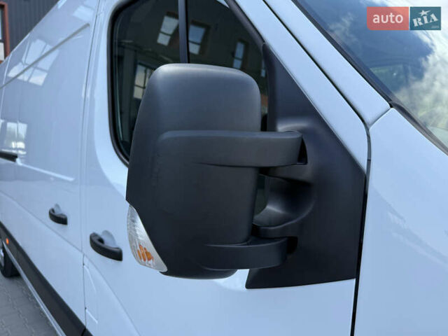 Білий Опель Movano, об'ємом двигуна 0 л та пробігом 230 тис. км за 21800 $, фото 13 на Automoto.ua