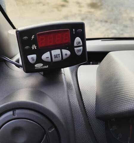 Белый Опель Movano, объемом двигателя 2.3 л и пробегом 400 тыс. км за 21300 $, фото 14 на Automoto.ua