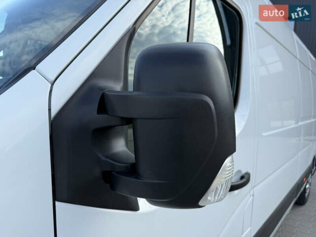 Білий Опель Movano, об'ємом двигуна 0 л та пробігом 230 тис. км за 21800 $, фото 12 на Automoto.ua