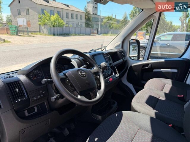 Белый Опель Movano, объемом двигателя 0 л и пробегом 159 тыс. км за 22836 $, фото 33 на Automoto.ua
