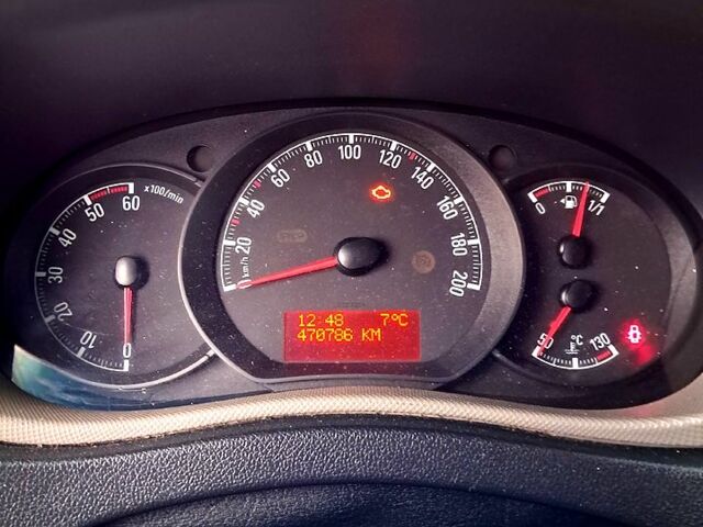 Білий Опель Movano, об'ємом двигуна 2.3 л та пробігом 470 тис. км за 13500 $, фото 5 на Automoto.ua