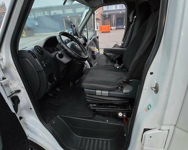 Белый Опель Movano, объемом двигателя 2.3 л и пробегом 1000 тыс. км за 13700 $, фото 13 на Automoto.ua