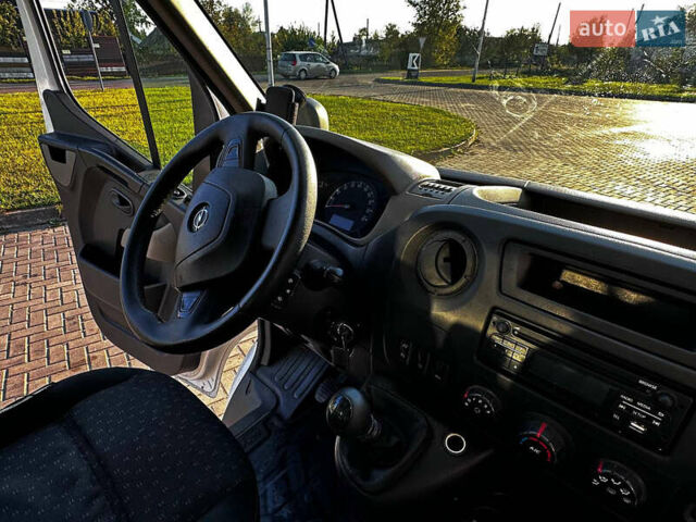 Белый Опель Movano, объемом двигателя 2.3 л и пробегом 529 тыс. км за 12500 $, фото 24 на Automoto.ua