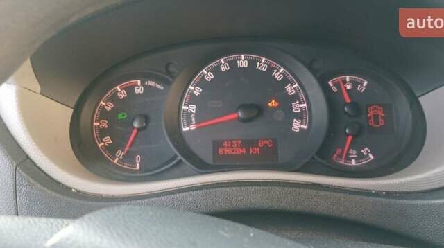 Белый Опель Movano, объемом двигателя 2.3 л и пробегом 690 тыс. км за 11000 $, фото 11 на Automoto.ua