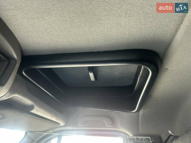 Білий Опель Movano, об'ємом двигуна 2.3 л та пробігом 404 тис. км за 18500 $, фото 15 на Automoto.ua